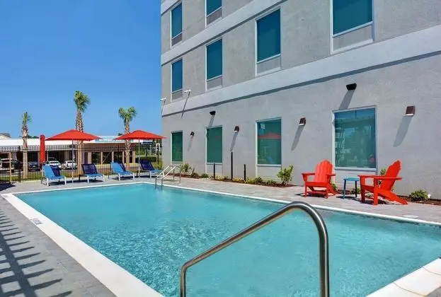 Home2 Suites by Hilton Panama City Beach, FL - Havuz