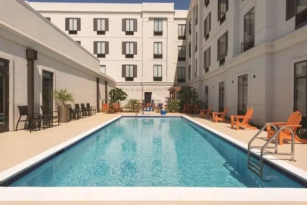 Home2 Suites by Hilton Parc Lafayette - Havuz