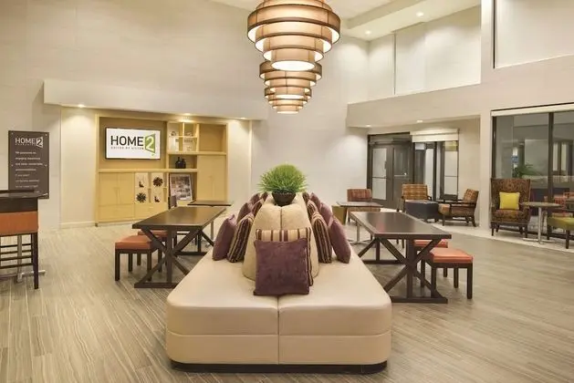 Home2 Suites by Hilton Parc Lafayette - Lobi