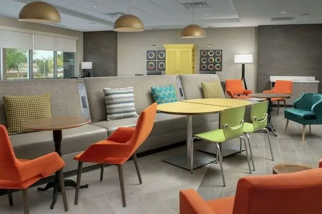 Home2 Suites by Hilton Phoenix Airport South - Lobi