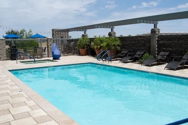 Home2 Suites by Hilton Phoenix Chandler - Havuz
