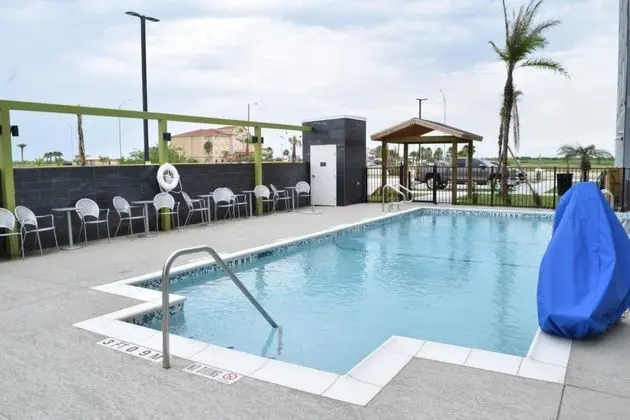 Home2 Suites by Hilton Portland, TX