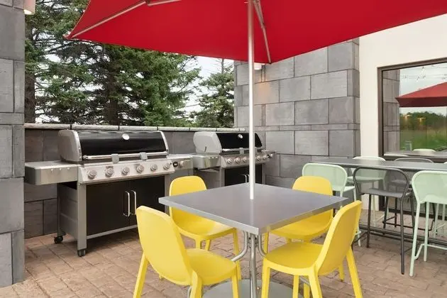 Home2 Suites By Hilton Quebec City - Dış Mekan