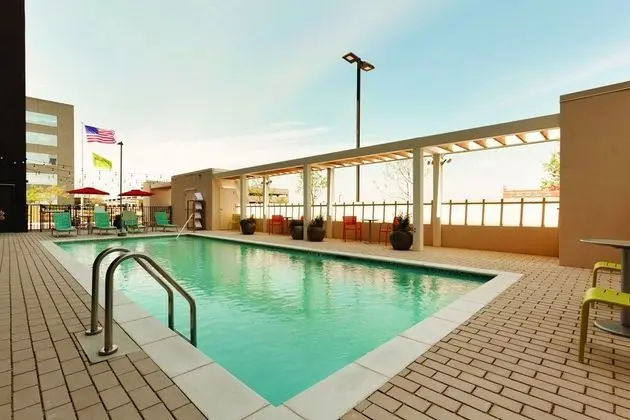 Home2 Suites By Hilton Raleigh State Arena - Havuz