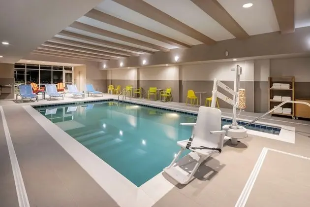 Home2 Suites by Hilton Richmond Short Pump - Havuz