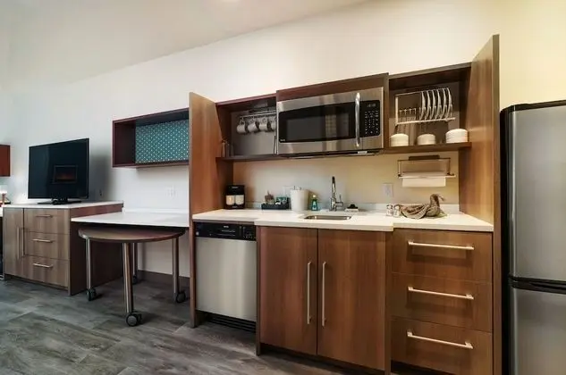 Home2 Suites by Hilton Riverside March Air Force Base - Mutfak