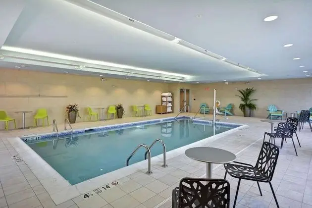 Home2 Suites by Hilton Saginaw, MI - Havuz