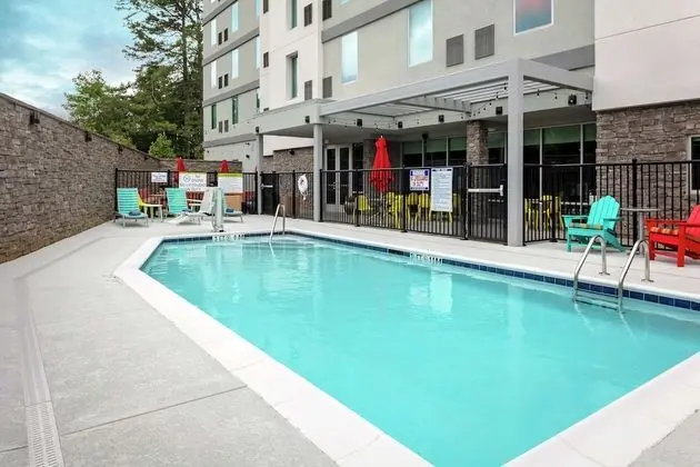 Home2 Suites by Hilton Salisbury - Havuz
