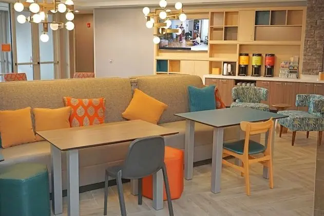 Home2 Suites by Hilton Salisbury - Lobi