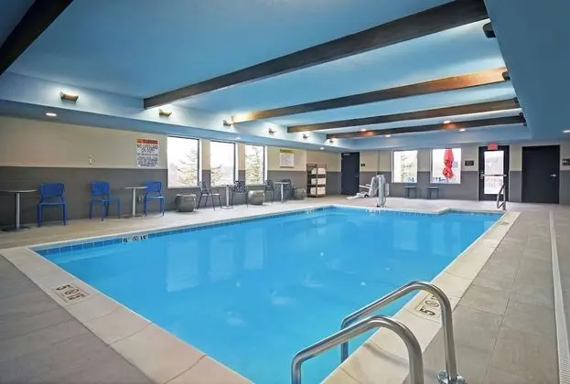 Home2 Suites by Hilton Springdale Cincinnati - Havuz