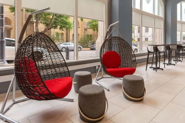 Home2 Suites by Hilton St. Louis Downtown - Lobi