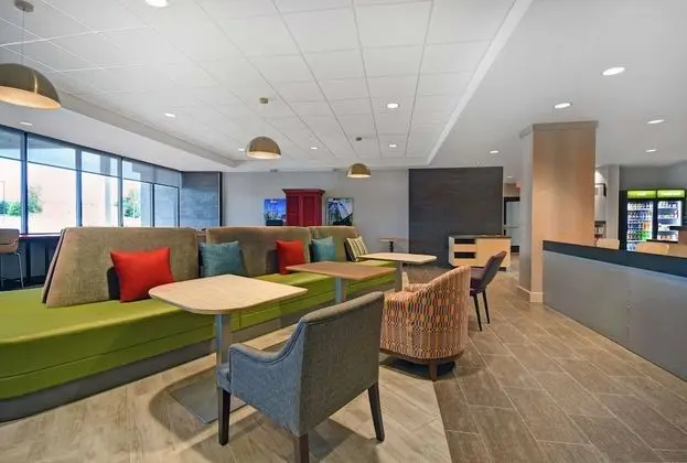 Home2 Suites by Hilton Utica, NY - Lobi