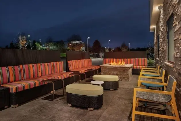 Home2 Suites by Hilton Warminster Horsham - Dış Mekan