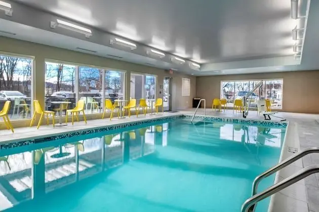 Home2 Suites by Hilton Wayne, NJ - Havuz