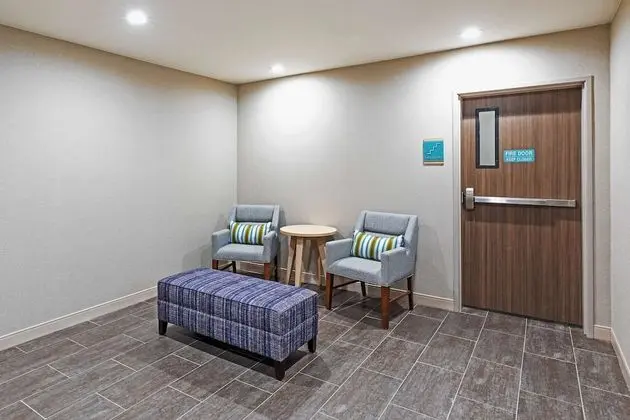 Home2 Suites by Hilton Weatherford - Lobi