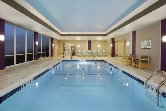 Home2 Suites By Hilton West Bloomfield Detroit - Havuz