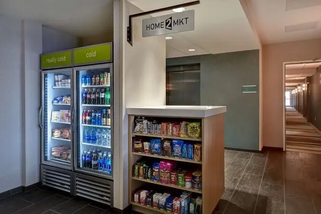 Home2 Suites by Hilton Wichita Downtown Delano - Lobi