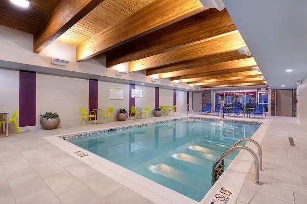 Home2 Suites by Hilton Wilkes-Barre - Havuz