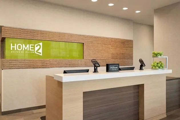 Home2 Suites By Hilton Woodland Hills - Lobi