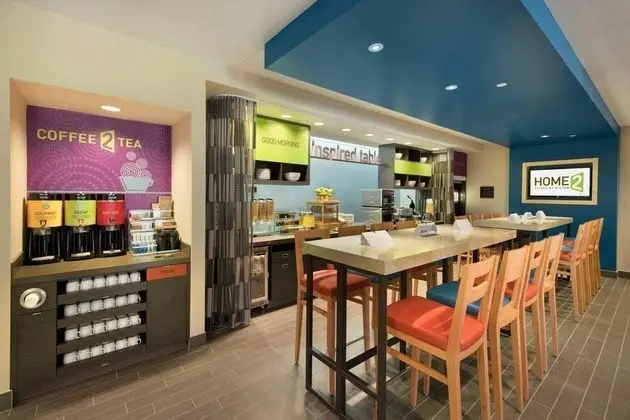 Home2 Suites Milwaukee Airport, WI