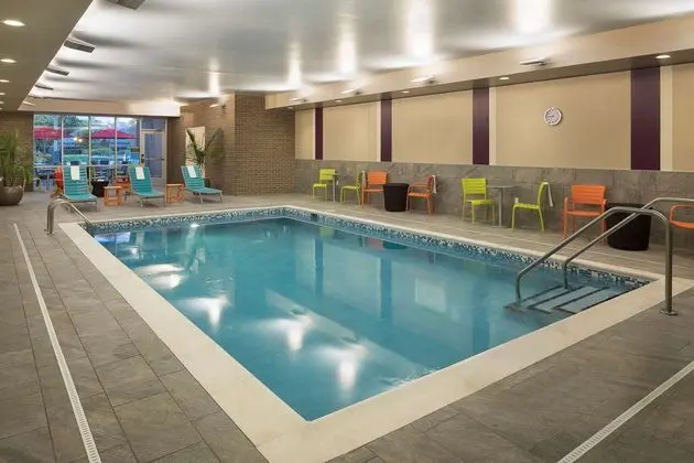 Home2 Suites Mishawaka South Bend, IN - Havuz