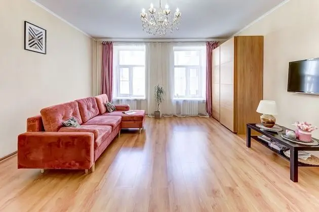 Home4day Central Apartment on Nevsky Prospekt - Oda Düzeni