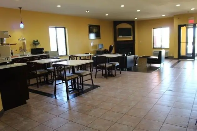 Homegate Inn and Suites - Yerinde Yemek