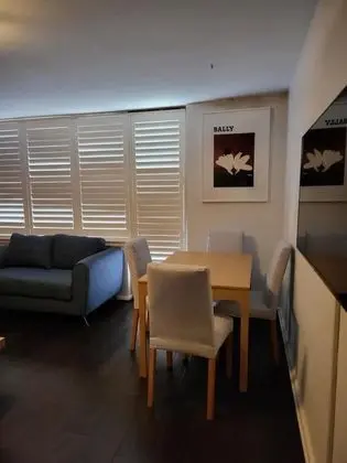 Homely 1 Bedroom Retreat in South Yarra With Balcony - Yerinde Yemek
