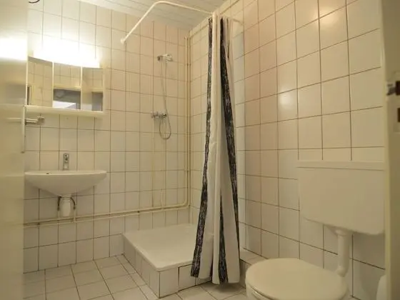 Homely Apartment in Schin op Geul With Terrace - Banyo Tipleri