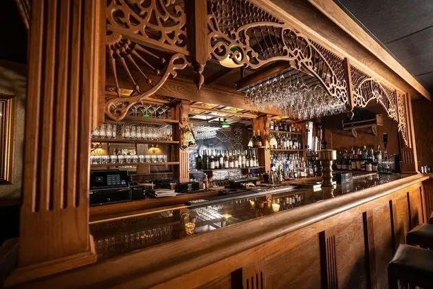Homeport Inn and Tavern - Yerinde Yemek