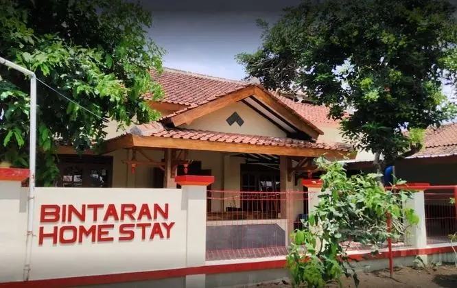 HOMESTAY BINTARAN SYARIAH