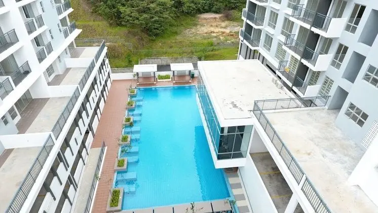 Homestay Casa Mewah at Hijauan Heights - Havuz