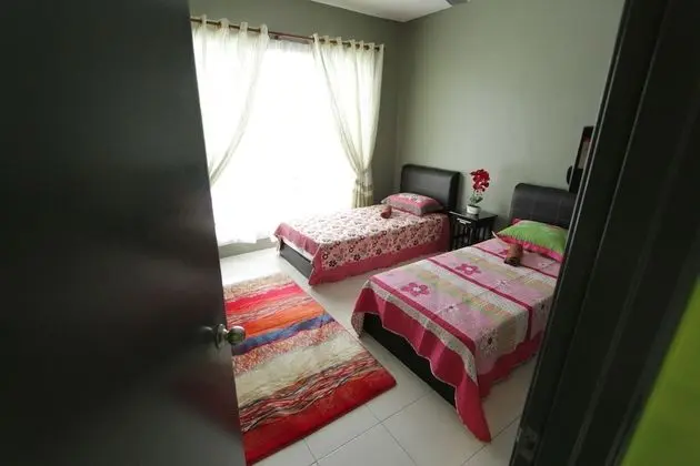 Homestay Casa Mewah at Hijauan Heights - Oda