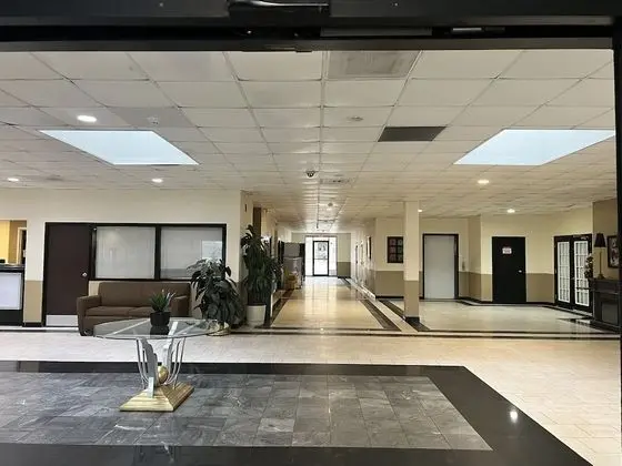 Homestay Inn and suites - 1