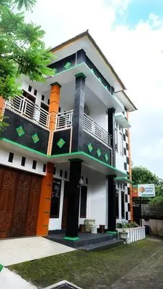 Homestay Jakal Dekat UGM dan Wisata by Simply Homy - Dış Mekan