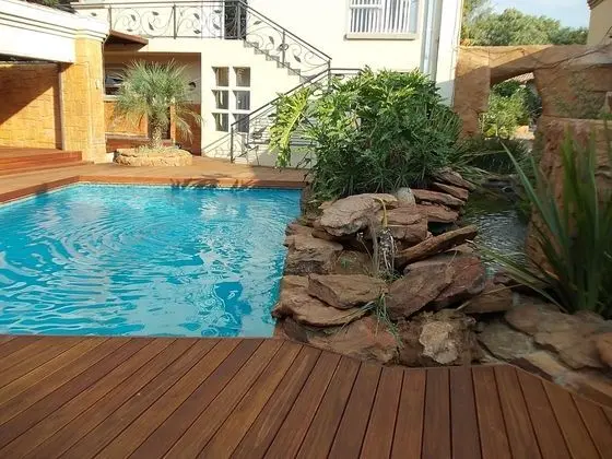 HOMESTAY TRAVEL GUEST HOUSE AND CONFERENCE CENTRE - Havuz