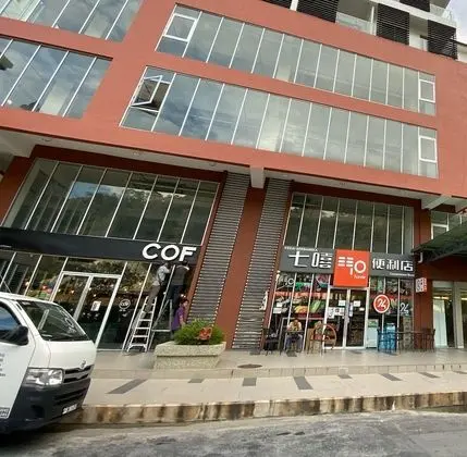 Homesuite' Home at Aeropod SOVO