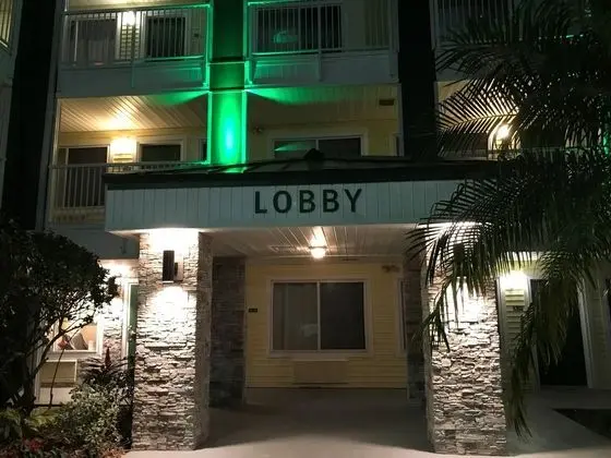 HomeTowne Studios Orlando - UCF Area