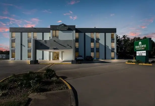 HomeTowne Studios by Red Roof Newport News - Hampton West - Dış Mekan