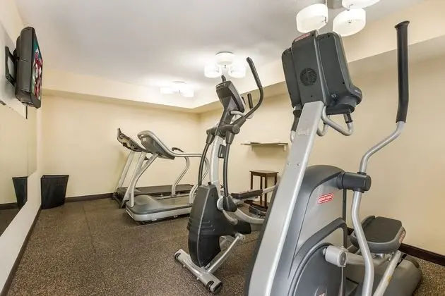 HomeTowne Studios by Red Roof Princeton - Ewing/Lawrenceville - Fitness