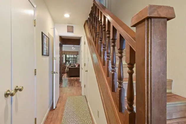 Homewood Creekside Cabin - İç Mekan
