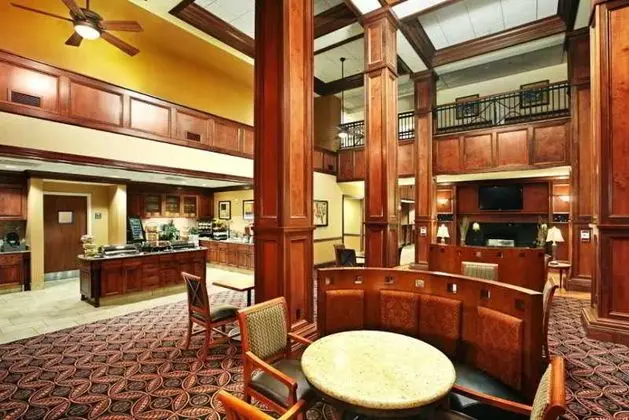Homewood Suites by Hilton Cleveland-Beachwood - Lobi