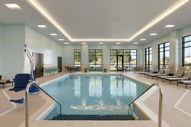 Homewood Suites by Hilton Albany Crossgates Mall, - Havuz
