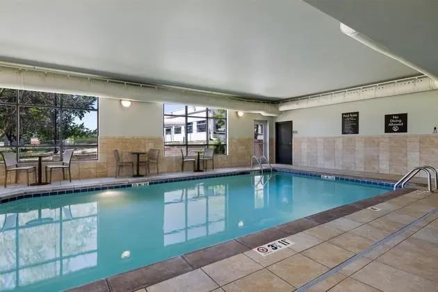 Homewood Suites by Hilton Ankeny, IA - Havuz