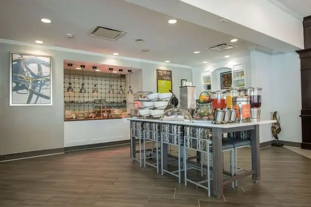 Homewood Suites by Hilton Brighton - Yerinde Yemek