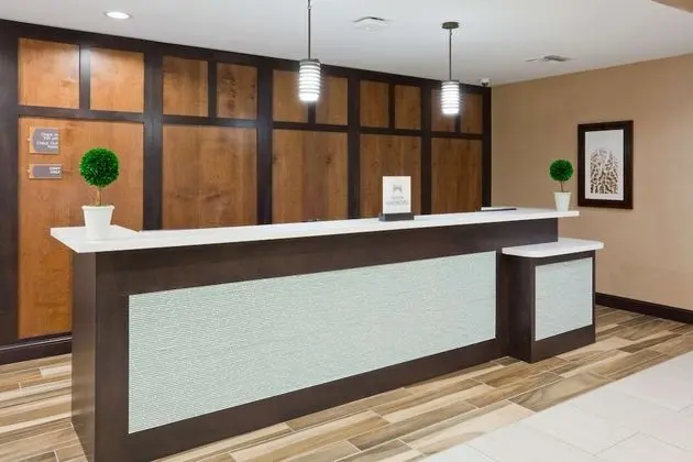 Homewood Suites by Hilton Davenport - Lobi