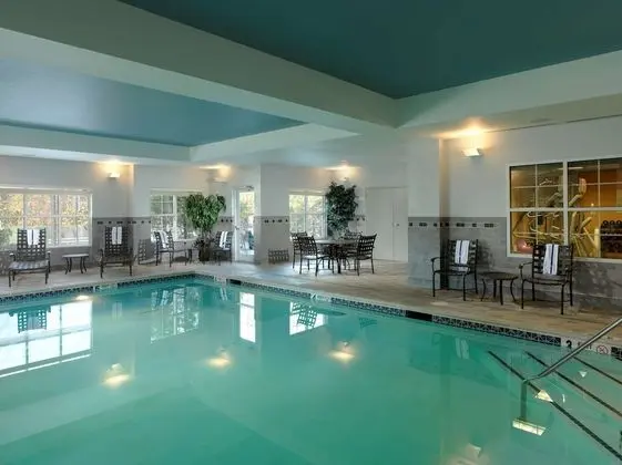 Homewood Suites by Hilton Dover - Rockaway - Havuz