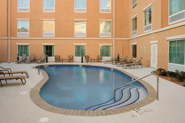 Homewood Suites by Hilton El Paso Airport 