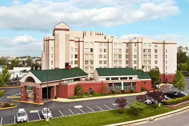 Homewood Suites by Hilton Falls Church - I-495 @