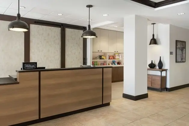 Homewood Suites by Hilton Fort Wayne - Lobi